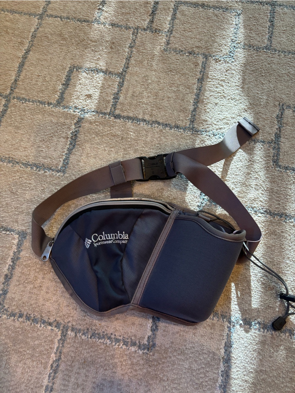Columbia Men's Dark Gray Sling Waist Pack w cup holder